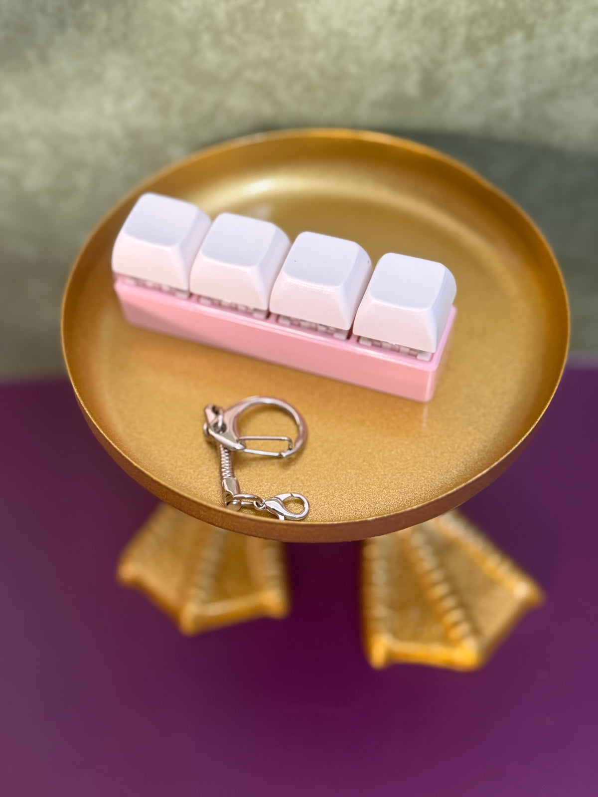 Pink clicker